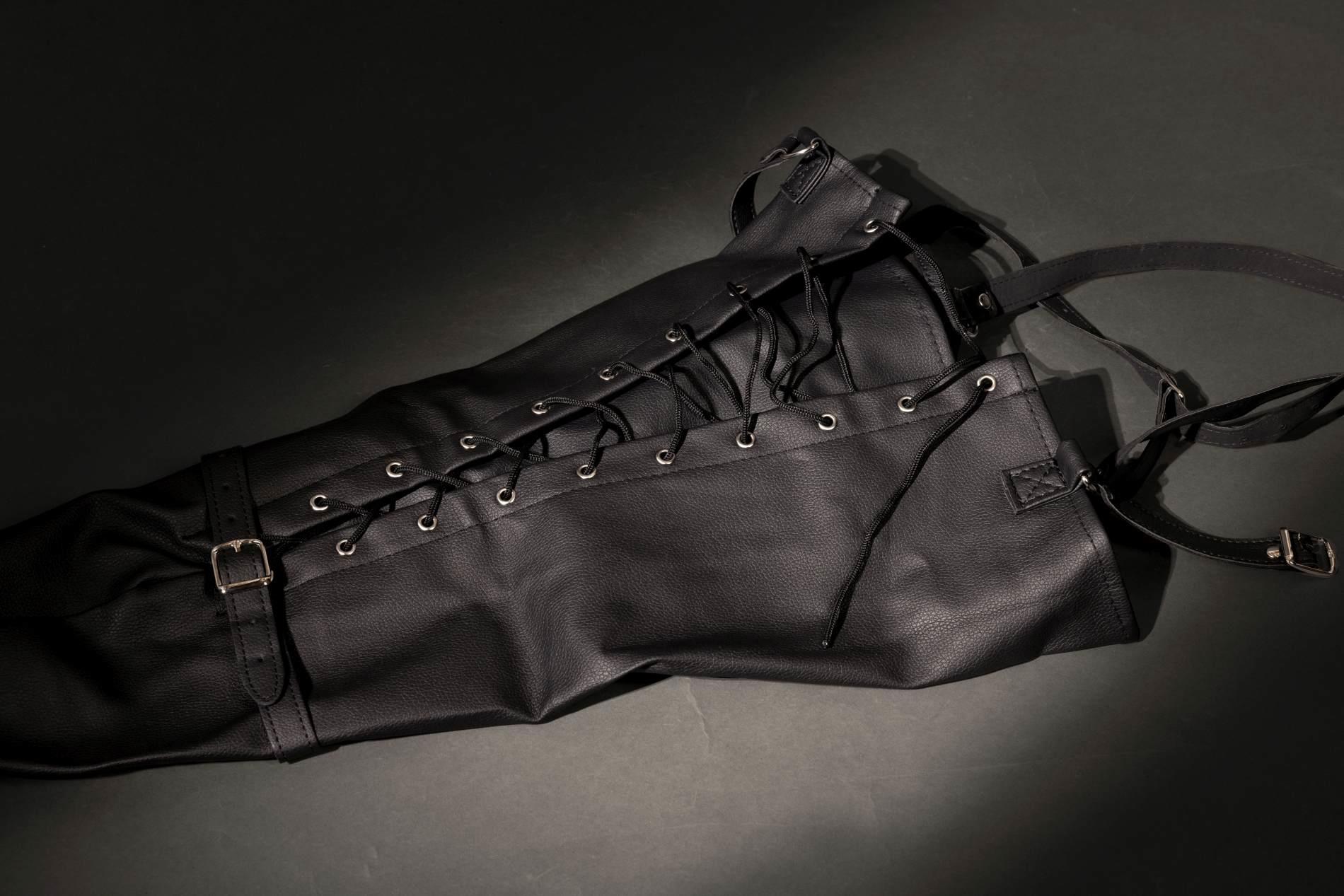 lace-up full sleeve arm restraint - black