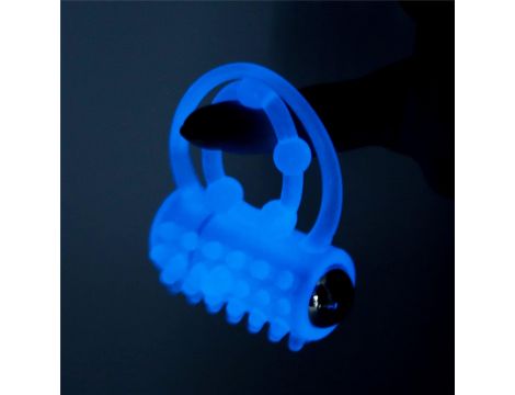 Lumino Play Vibrating Penis Ring - 5