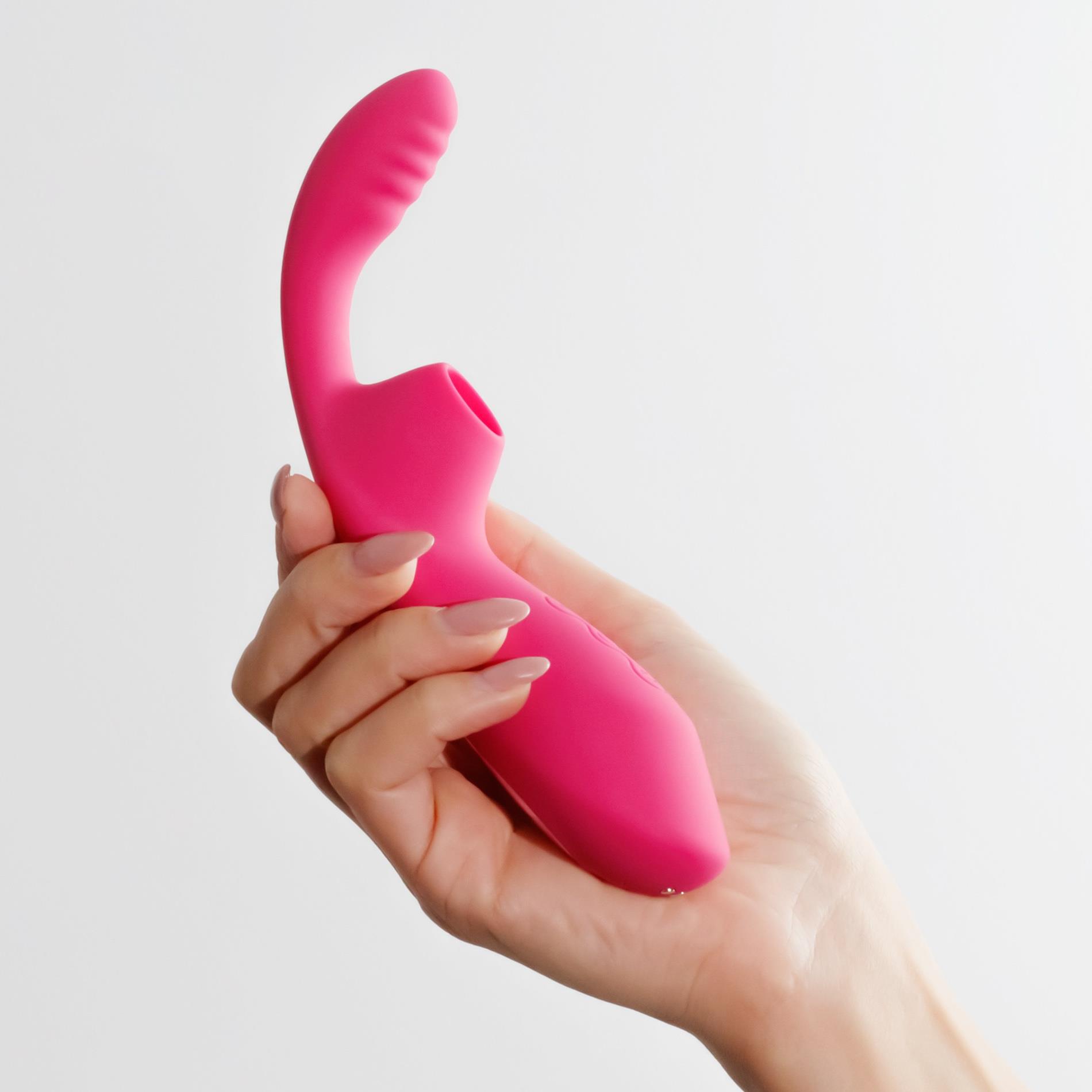 Crushious Cyrano Clitoral Recargeable Stimulator