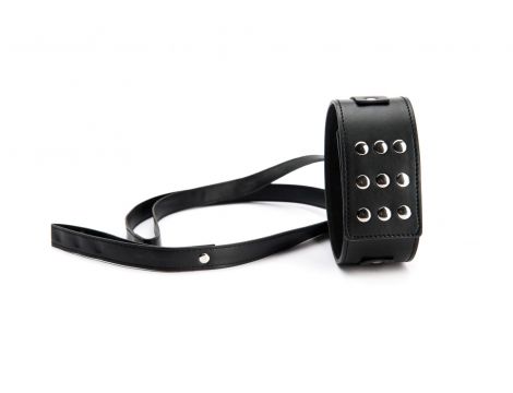 Black Collar With Leash